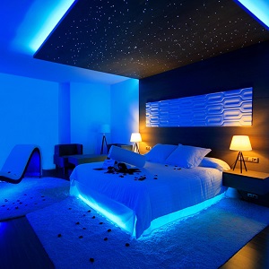 ریسه آبی اتاق خواب